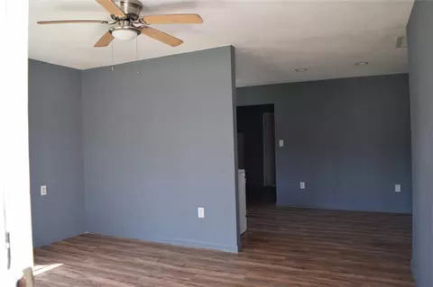 Living - 507 Peach St, Sweeny, TX 77480 photo 1 of 1