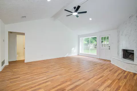 Living - 24127 Spring Towne Dr, Spring, TX 77373 photo 3 of 4