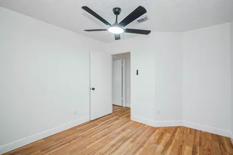 Bedroom - 24127 Spring Towne Dr, Spring, TX 77373 photo 4 of 7