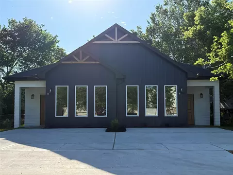 8214 Woodward St, Houston, TX 77051