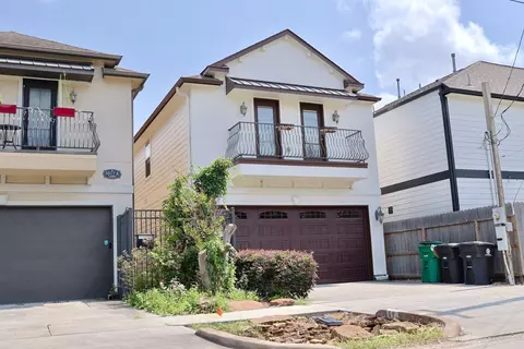5017 Larkin St #B, Houston, TX 77007