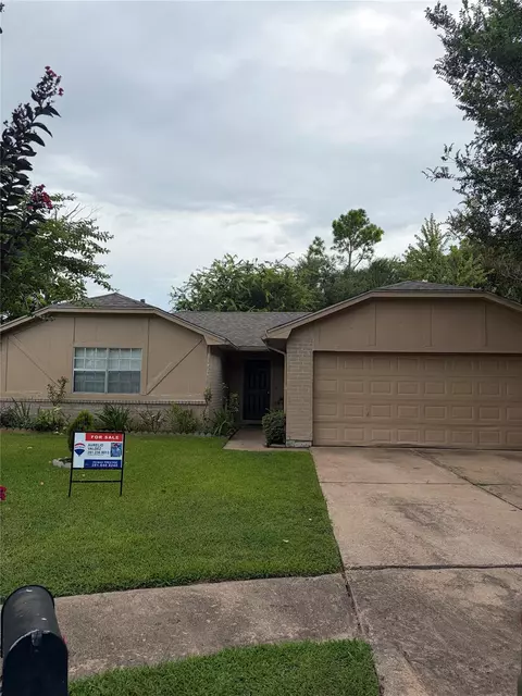16715 Alametos Dr, Houston, TX 77083