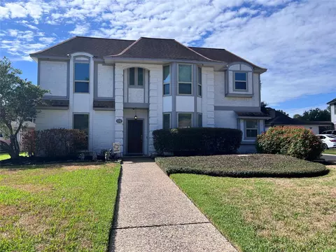 18331 Longcliffe Dr, Houston, TX 77084