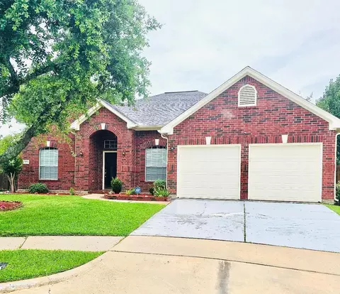 16806 Bay Ledge Ct, Friendswood, TX 77546