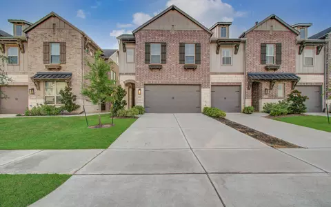 6510 Bramble Cove Ln, Fulshear, TX 77441