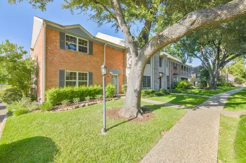 1687 W Sam Houston Pkwy S, Houston, TX 77042