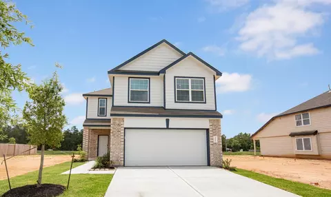 3866 Avalon Ln, Conroe, TX 77301