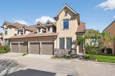11638 Royal Oaks Vw, Houston, TX 77082
