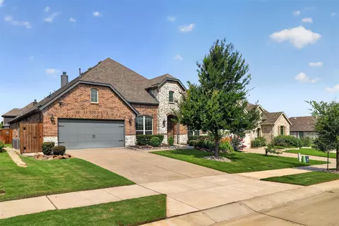 3717 Wildridge Blvd, Oak Point, TX 75068