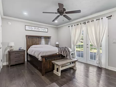 Bedroom - 6567 Guy Ln, Orange, TX 77632 photo 1 of 1