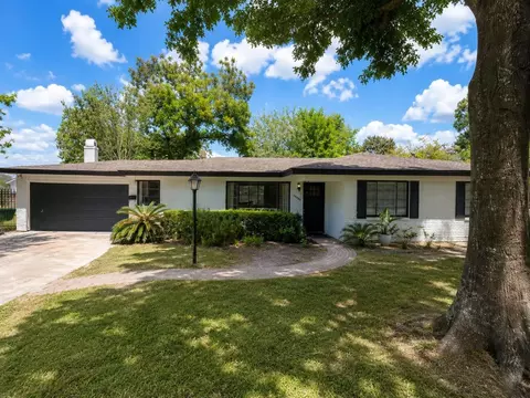 9350 Livernois Rd, Houston, TX 77080