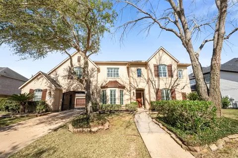 9227 Hummingbird Ln, Missouri City, TX 77459