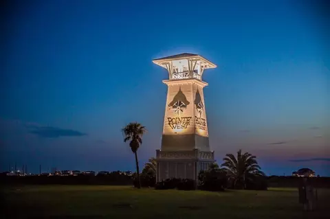 3939 Evening Primrose Dr, Galveston, TX 77554