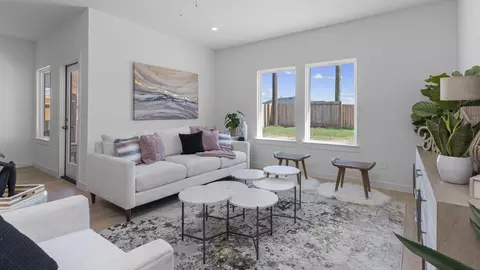 Living - 6702 Prairie Sky Dr, Rosenberg, TX 77471 photo 2 of 4