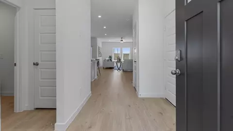 Entry Way - 6702 Prairie Sky Dr, Rosenberg, TX 77471 photo 1 of 8
