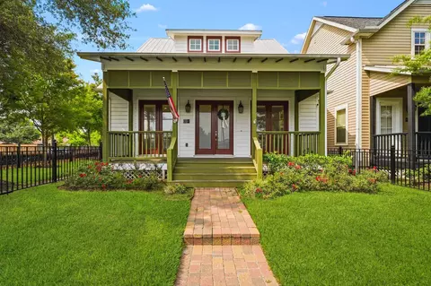 8760 Kempwood Dr, Houston, TX 77080