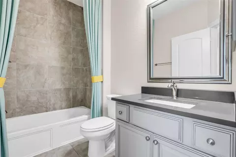 Bath - 4060 Windsor Chase Dr, Spring, TX 77386 photo 5 of 5