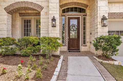 Exterior - 4060 Windsor Chase Dr, Spring, TX 77386 photo 5 of 9