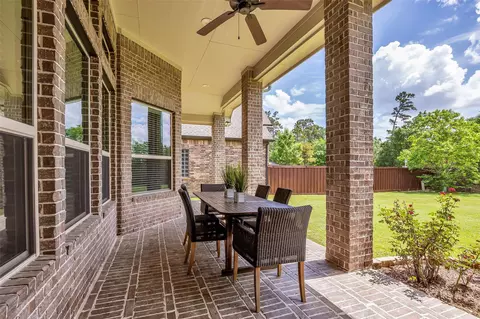 Exterior - 4060 Windsor Chase Dr, Spring, TX 77386 photo 6 of 9