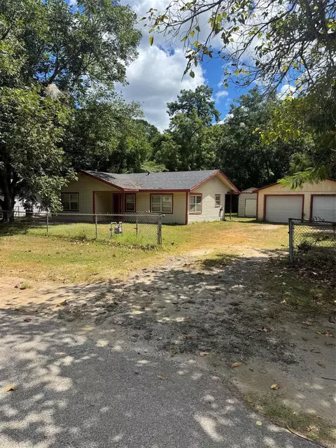 606 Hickory St, Colmesneil, TX 75938