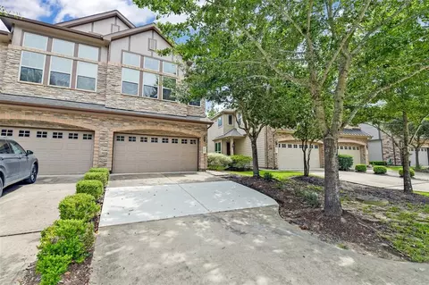 55 Aventura Pl, The Woodlands, TX 77389