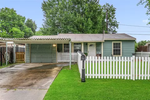 8112 Milredge St, Houston, TX 77017