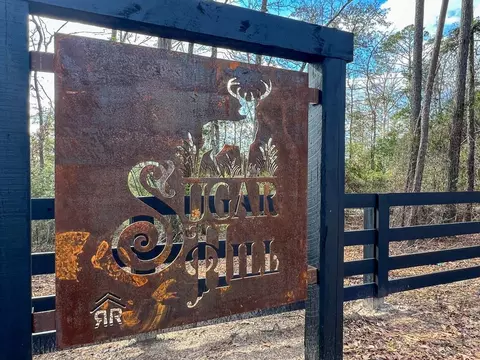 11 Sugar Hill Rd, Livingston, TX 77351