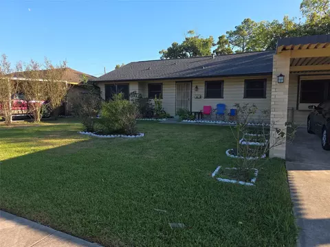 1330 Elton St, Houston, TX 77034