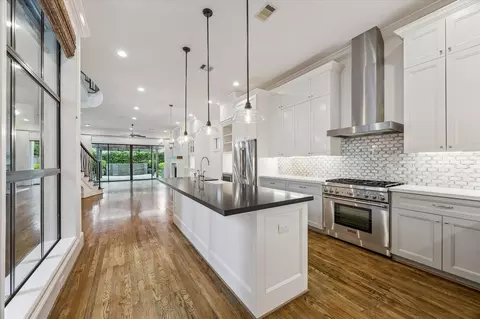 1301 Peden St, Houston, TX 77006