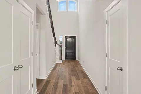 Entry Way - 2421 Cindy Ct, Conroe, TX 77304 photo 2 of 2