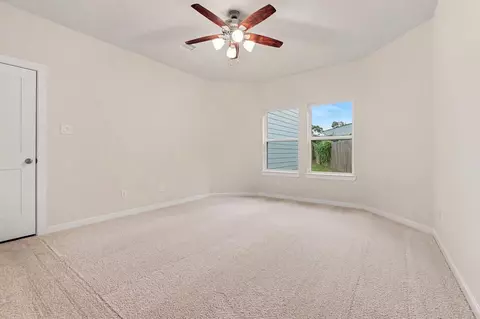 Bedroom - 2421 Cindy Ct, Conroe, TX 77304 photo 2 of 6