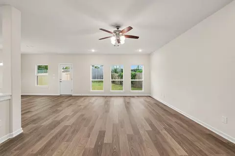 Living - 2421 Cindy Ct, Conroe, TX 77304 photo 1 of 4