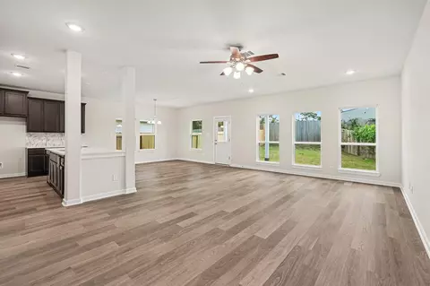 Living - 2421 Cindy Ct, Conroe, TX 77304 photo 2 of 4