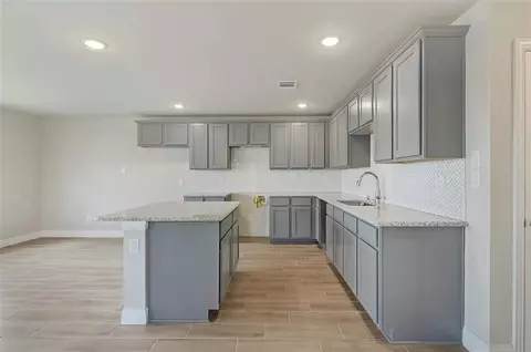 4527 Pinehurst Trace Dr, Pinehurst, TX 77362 photo 1