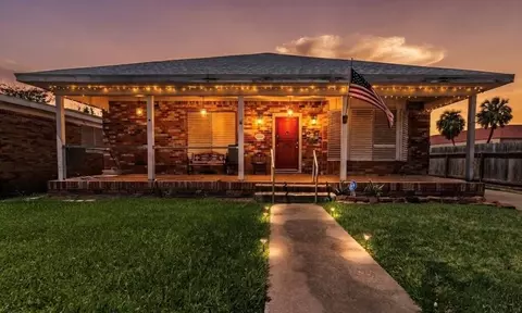 2320 Avenue O 12, Galveston, TX 77550