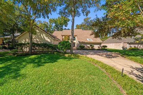 1927 Pitts Rd, Richmond, TX 77406