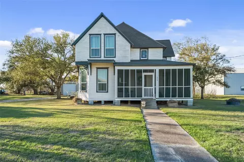 409 Lewis St, Matagorda, TX 77457
