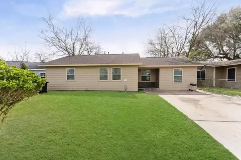 5646 Belmark St, Houston, TX 77033