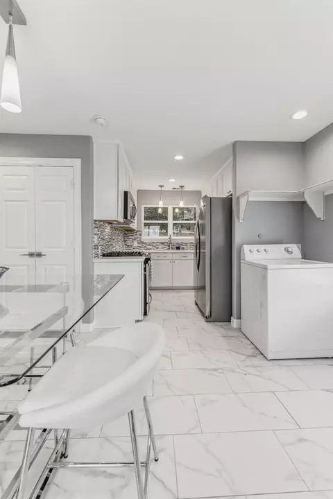 Kitchen - 121 Panther, Onalaska, TX 77360 photo 1 of 1