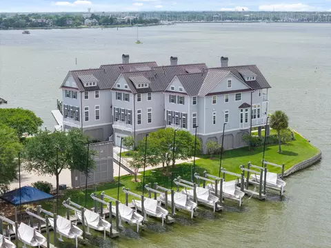 2443 Lakewood Pointe, Seabrook, TX 77586