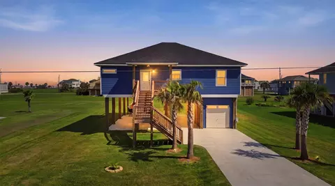 18307 Warrior Rd, Galveston, TX 77554