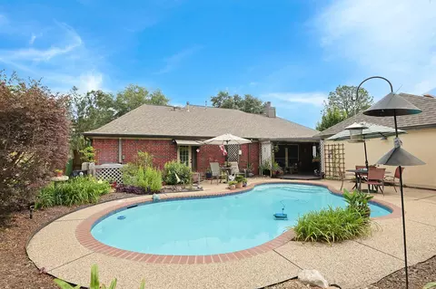 Exterior - 19915 Brandon Oaks Way, Katy, TX 77449 photo 5 of 9