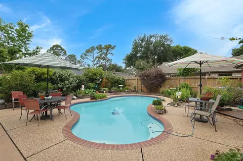 Exterior - 19915 Brandon Oaks Way, Katy, TX 77449 photo 2 of 9