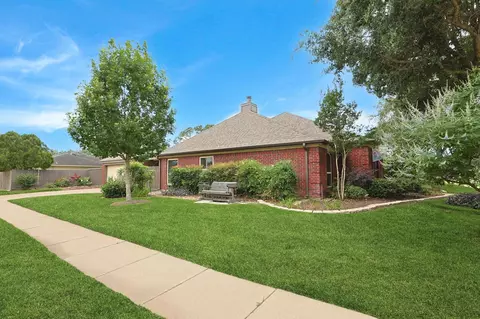 Exterior - 19915 Brandon Oaks Way, Katy, TX 77449 photo 8 of 9