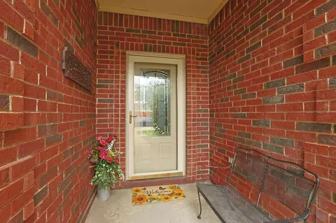 Entry Way - 19915 Brandon Oaks Way, Katy, TX 77449 photo 5 of 5