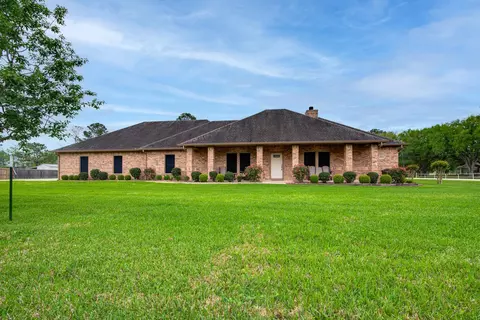 13227 Lynn Ln, Santa Fe, TX 77510