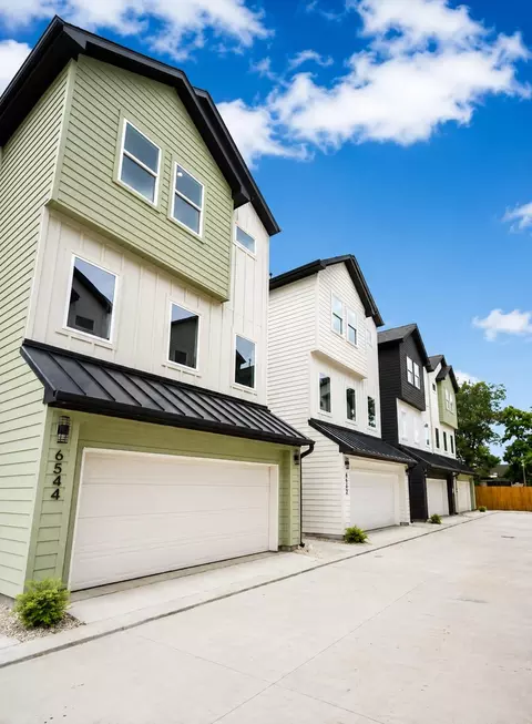 6540 Goldspier St, Houston, TX 77091