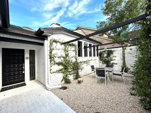 707 Trademark Pl, Houston, TX 77079
