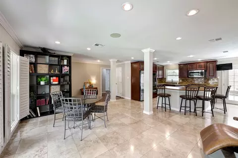 Other - 1111 Clovis Rd, Houston, TX 77008 photo 2 of 8