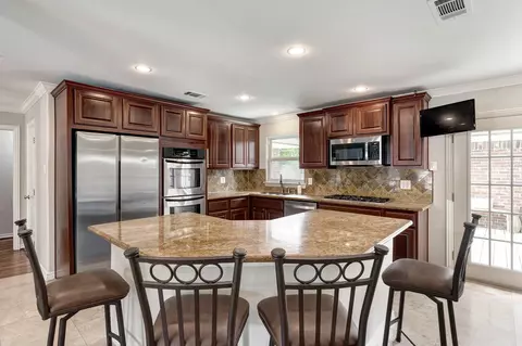 Kitchen - 1111 Clovis Rd, Houston, TX 77008 photo 3 of 3